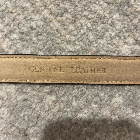 Chicos Vintage Belt M/L Brown Genuine Leather Beaten Gold Buckle Adjustable Rare - Picture 4 of 7